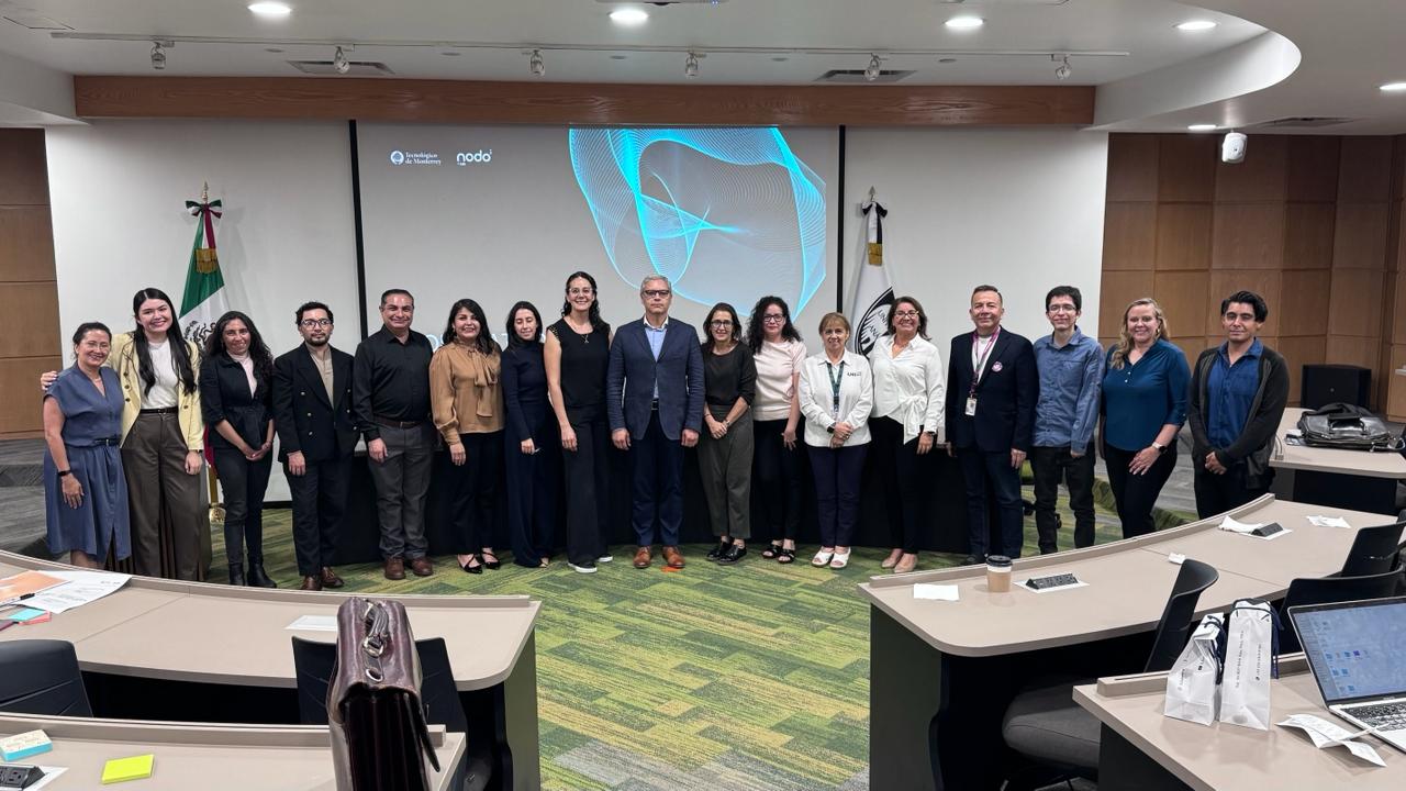 Taller "Uso práctico de la IA para la alta dirección universitaria"